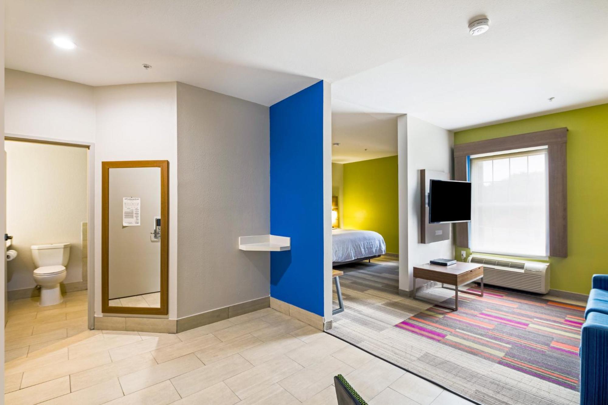 Holiday Inn Express Hotel & Suites Columbus By Ihg Экстерьер фото