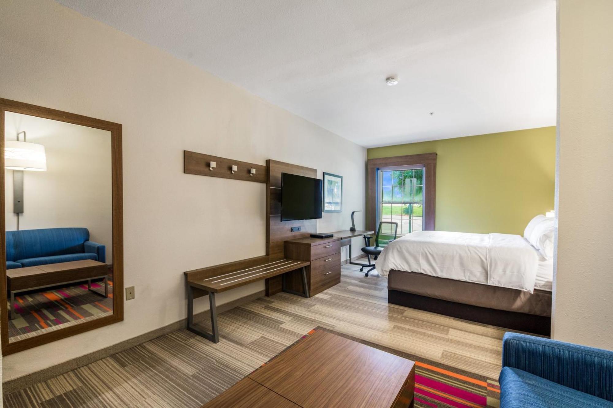 Holiday Inn Express Hotel & Suites Columbus By Ihg Экстерьер фото
