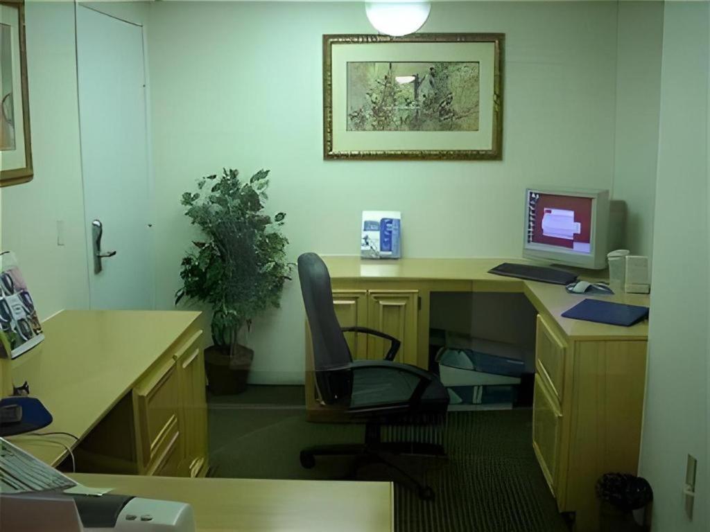 Holiday Inn Express Hotel & Suites Columbus By Ihg Экстерьер фото