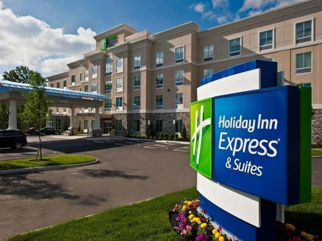 Holiday Inn Express Hotel & Suites Columbus By Ihg Экстерьер фото